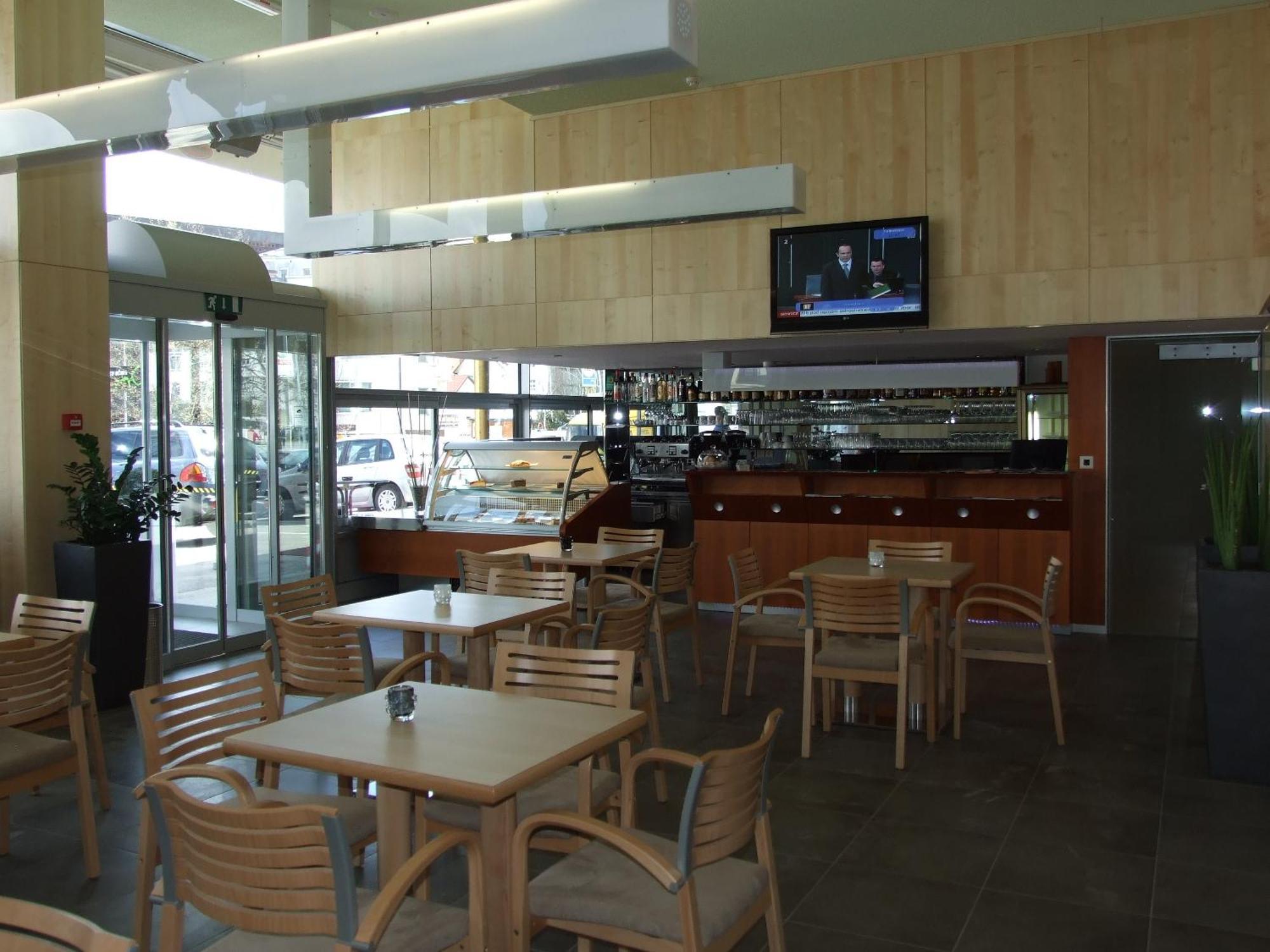 Hotel Creina Kranj Restaurant photo